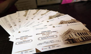 ‘Cháy vé’ xem biểu diễn nghệ thuật tại Nhà hát Lớn