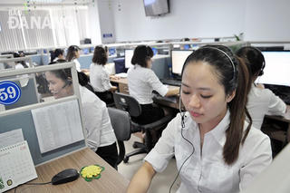 Đà Nẵng tiếp nhận và giải đáp dịch vụ công bằng tiếng Anh