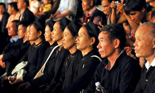 Vun đắp tình đoàn kết, tôn vinh giá trị văn hóa các dân tộc