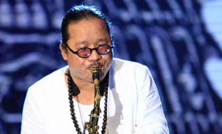 Nghệ sĩ Trần Mạnh Tuấn tham gia Liên hoan Jazz quốc tế.