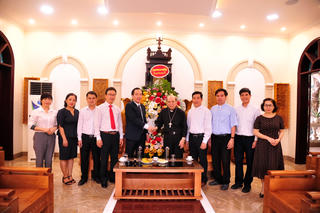 Cùng đón một mùa Phục sinh an lành, đoàn kết