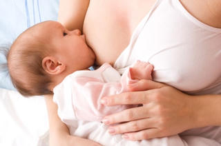 Thành lập ngân hàng sữa mẹ đầu tiên tại Việt Nam