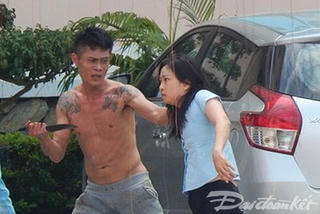Khởi tố đối tượng kề dao khống chế nữ nhân viên tại Huế
