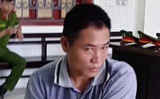 Bé gái 11 tuổi đang ngủ bị 'yêu râu xanh' khống chế