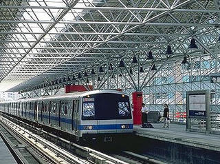 TP HCM: Lắp đặt 1000 mét dầm cạn đầu tiên tuyến Metro số 1