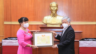 Tấm lòng của nữ doanh nhân 'con nhà nghèo'