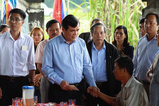 Lãnh đạo tỉnh Quảng Nam thăm hỏi, hỗ trợ các gia đình học sinh chết đuối