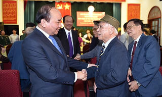 Thủ tướng dự Ngày hội Đại đoàn kết toàn dân tại phường Điện Biên, Hà Nội