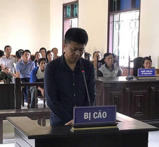 Kẻ nổ mìn tự chế trong nhà cô giáo lĩnh án