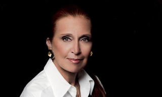 Nữ hoàng sách Best-Seller Mỹ, Danielle Steel: Bất hạnh trong xa hoa
