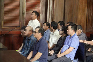 Nhiều bị cáo thoát án tù trong vụ Việt kiều Mỹ cầm đầu đường dây buôn lậu xe hơi