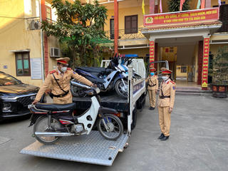 Hải Dương: Xử lý hàng chục học sinh đi xe lạng lách, bốc đầu