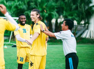 Các CLB V-League ráo riết thay ngoại binh: Cũ người mới ta