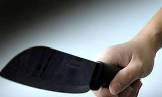 Chém trọng thương hàng xóm nhằm cưỡng đoạt tiền bán bò