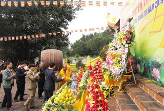 Khai hội chùa Non Đông 2019