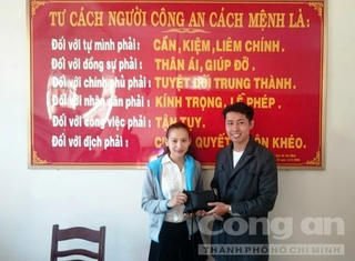 Gia Lai: Giáo viên bị cắt hợp đồng trả lại 88 triệu đồng nhặt được