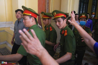 Hoãn xử 'trùm ma túy' Văn Kính Dương