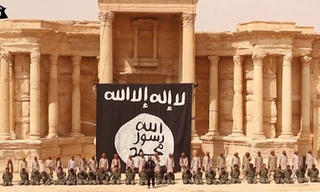 IS tung video trẻ em hành quyết binh sĩ Syria