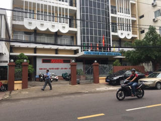 Trưởng phòng thanh tra thuế bị bắt khi nhận tiền của doanh nghiệp