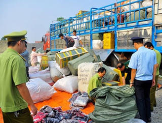 Tăng cường đấu tranh chống buôn lậu, gian lận thương mại, hàng giả dịp Tết Nguyên đán