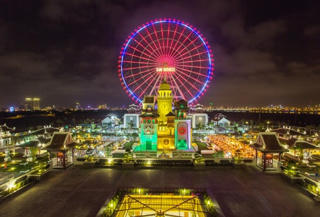 Asia Park xác lập kỷ lục  “Con đường đèn lồng  dài nhất Việt Nam”