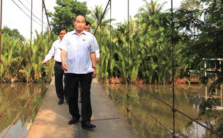 Chủ tịch Nguyễn Thiện Nhân: Thoát nghèo thông qua việc tham gia HTX