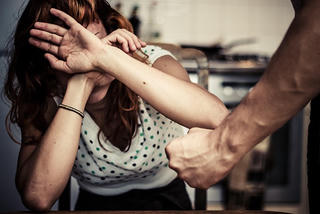 Chặn giông bão trong mỗi ngôi nhà