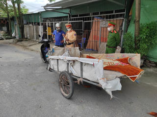 Ẩn họa khó lường từ xe tự chế