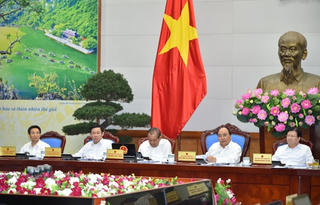 Thủ tướng: Không được gò bó, trói buộc trong phát triển KTXH