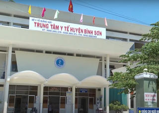 Quảng Ngãi: 26 người nhập viện vì ăn bánh mì