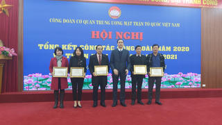 Đi vào từng việc cụ thể, thực chất, chăm lo cho người lao động