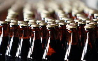 Không xem xét phương án dán tem mặt hàng bia