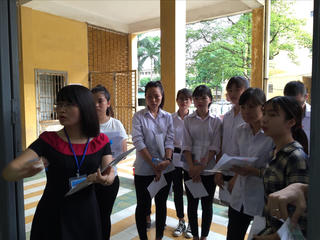 Phản hồi các ý kiến thắc mắc về đề tham khảo: Chỉ căn cứ vào số liệu trong sách giáo khoa