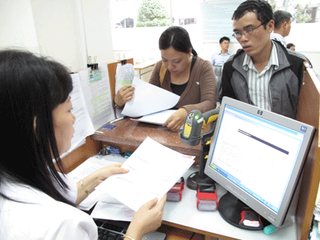 Người về hưu mắc bệnh hiểm nghèo có được BHXH một lần?