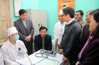 Người dân phải được khám, chăm sóc sức khỏe ngay từ đầu
