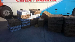 CSGT liên tiếp bắt hàng lậu trên Quốc lộ 1A