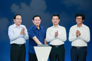 Mở lối trên con đường hy vọng