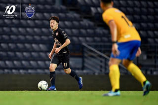 Xuân Trường đối đầu Văn Lâm: Sự khác biệt hai đầu chiến tuyến