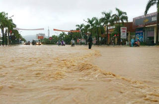 Trong cơn mưa lũ