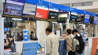 Các giấy tờ người nước ngoài cần có khi di chuyển trên các chuyến bay nội địa