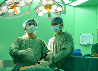 Hay ăn mặn, đau thượng vị nên đi khám ung thư