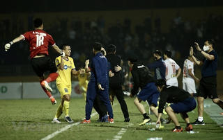 Vòng 3 V-League: Sông Lam Nghệ An hạ HAGL, Hải Phòng tiếp tục dẫn đầu