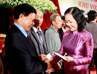 Tuyên dương người cao tuổi Tây Bắc