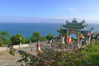 Du khách đến Đà Nẵng tăng đột biến