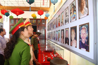 Triển lãm tư liệu, hiện vật, hình ảnh và chân dung mẹ Việt Nam anh hùng