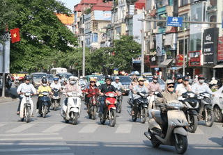 Cả nước có mưa, miền Trung nắng nóng