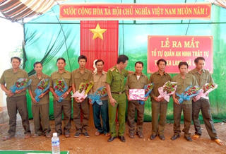 Tổ tự quản an ninh trật tự thôn Ea Lang