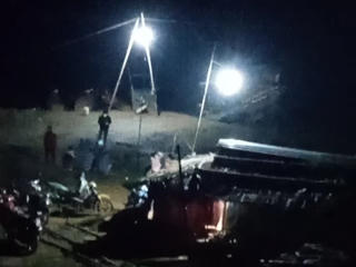 Thanh Hoá: Lật thuyền trên sông Mã khiến 3 người trong một gia đình mất tích 