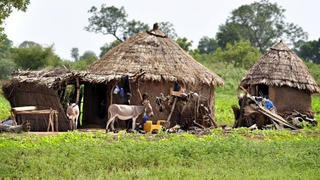 Thợ săn thuộc tộc người Dogon tại Mali sát hại hơn 100 người