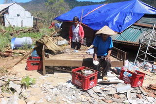 [ẢNH] Xác xơ Kỳ Thượng